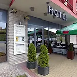 Hotel Campanile 3*