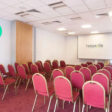 Отель Campanile