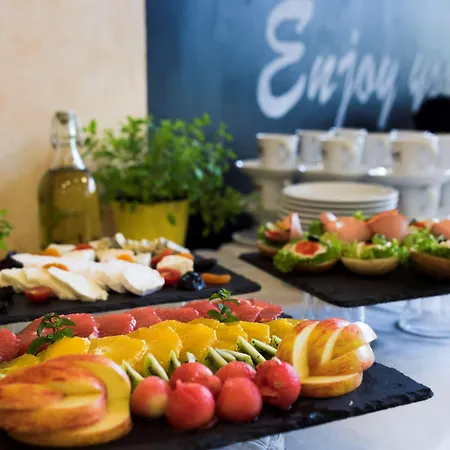 Отель Campanile 3*