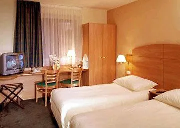 Ξενοδοχείο Campanile 3*